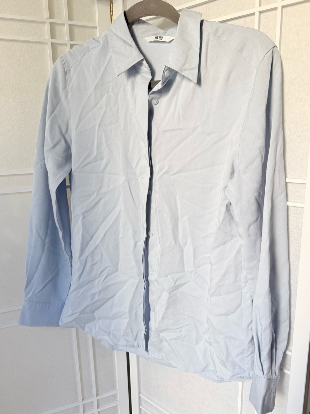 Uniqlo Pale Blue Men's Long-Sleeve Button-Up Shirt